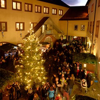 Adventsmarkt im Schloss Neuenbürg (Foto: Stefan Pflüger)