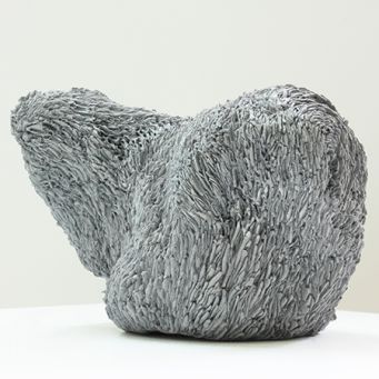 Antje Wygoda – o.T., 2024, Ton, 10 x 8 x 15 cm